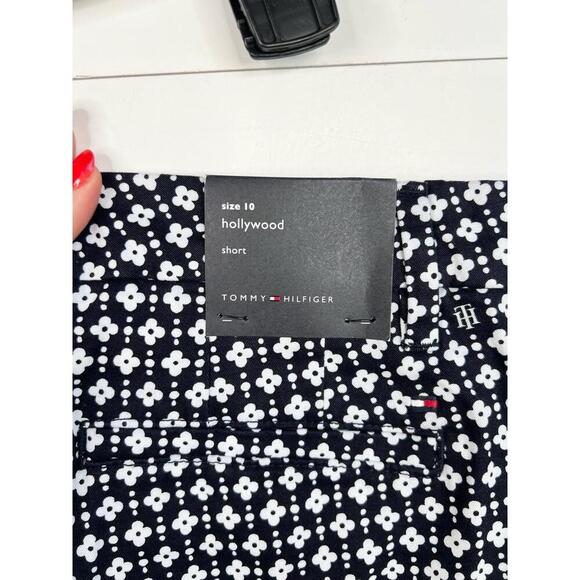 Tommy Hilfiger White Floral Pattern Hollywood Shorts Size 10 9" Inseam - Picture 11 of 14